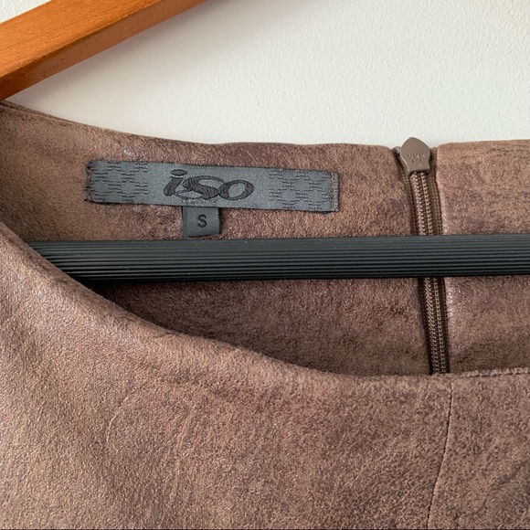 Dress with a Suede Look - Picture 4 of 7